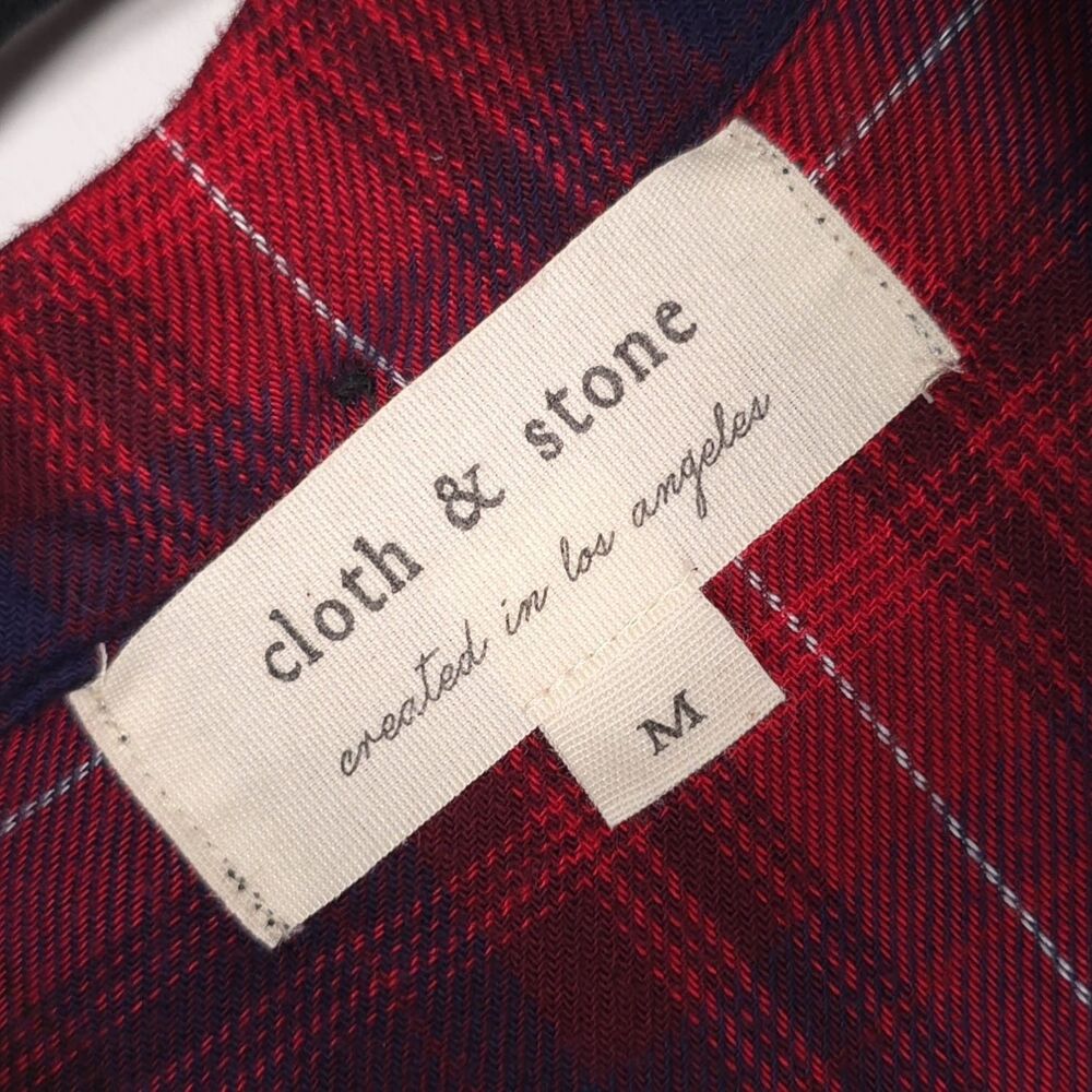 ANTHROPOLOGIE CLOTH & STONE Top Shirt MEDIUM Frayed Hem Red Blue C2231-980-304 - Picture 3 of 9
